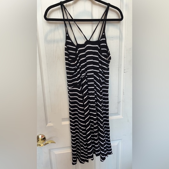 Reitmans Dress - Picture 3 of 4